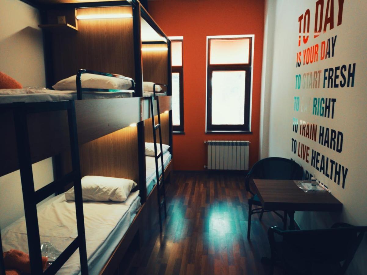 Central Hostel Sheki Ngoại thất bức ảnh