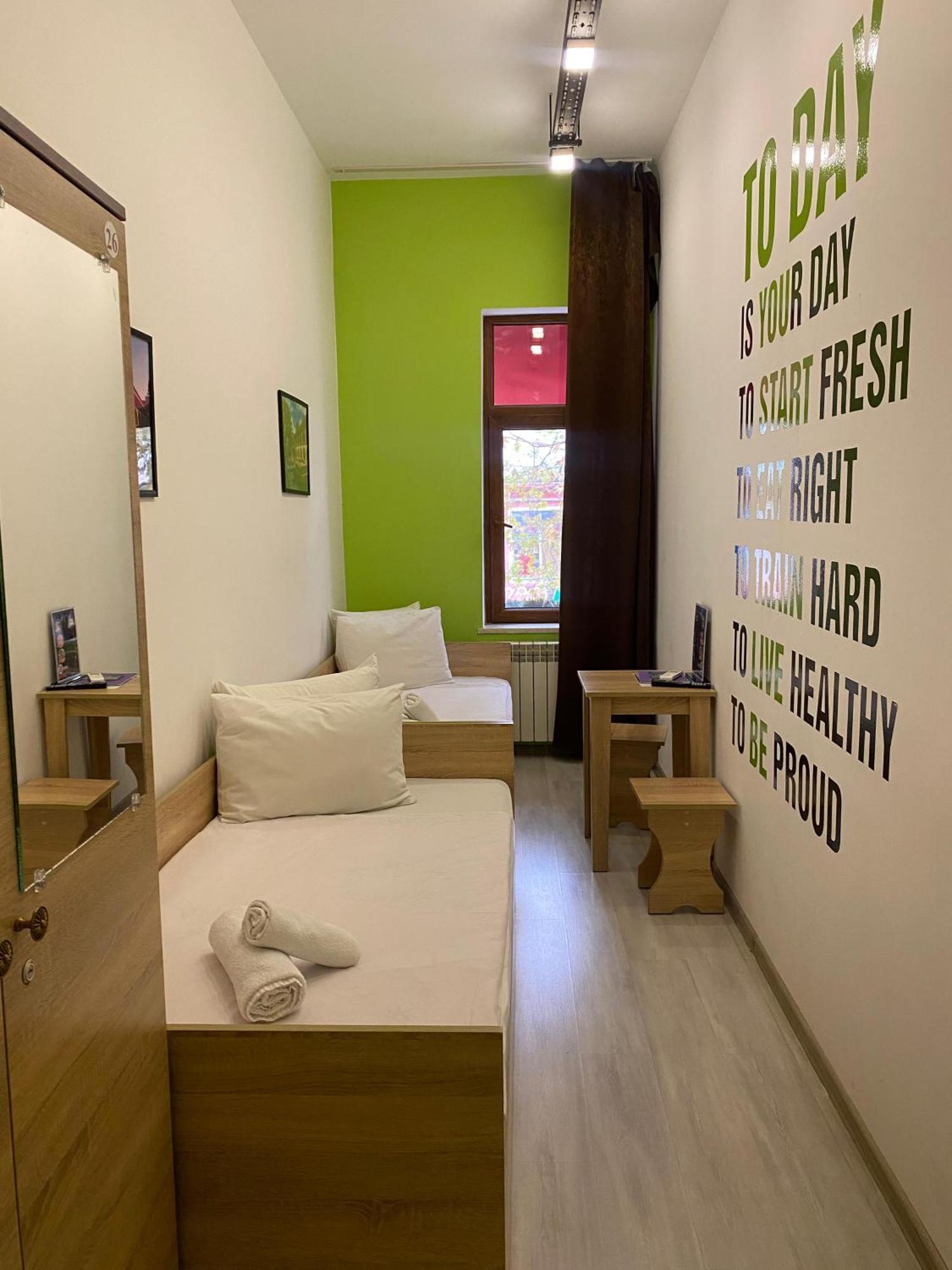 Central Hostel Sheki Ngoại thất bức ảnh