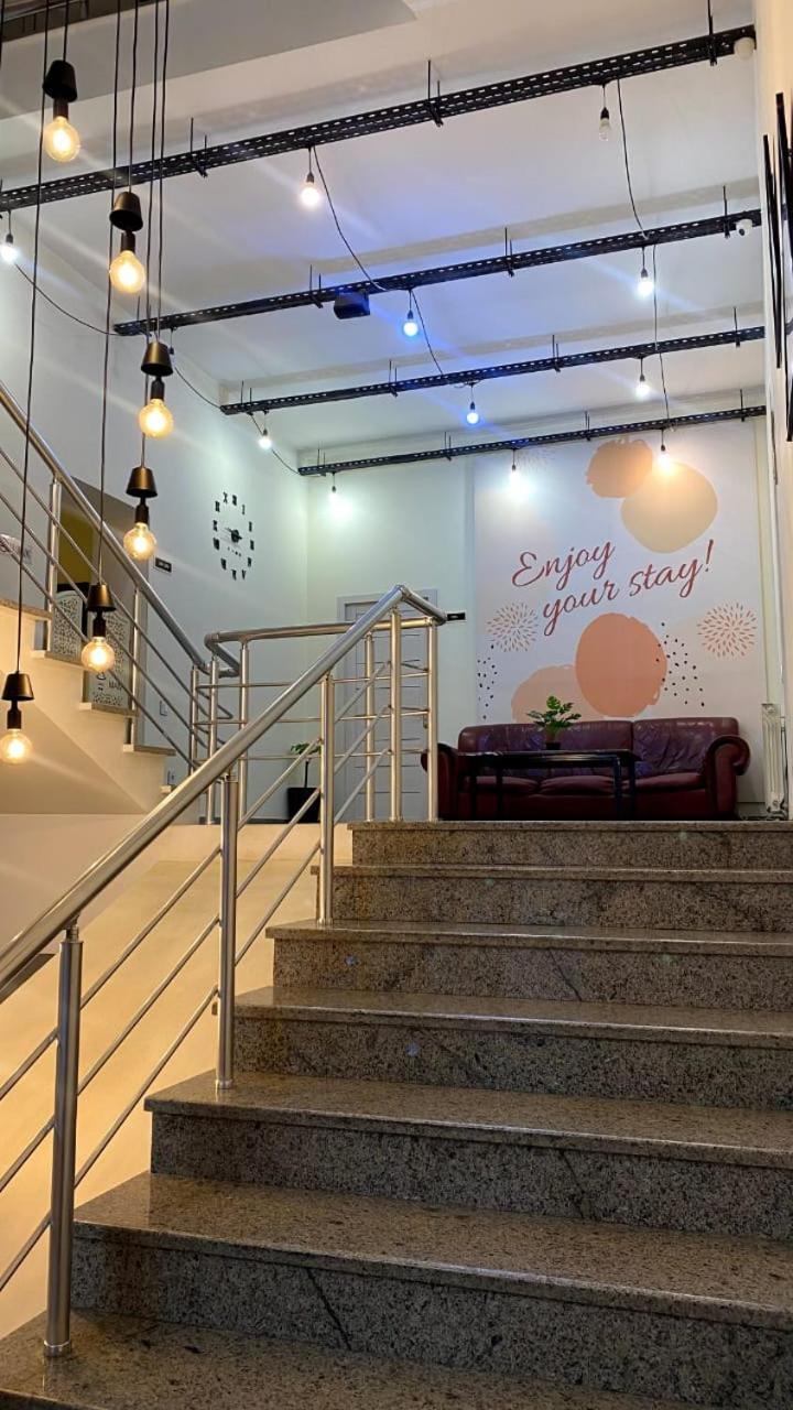 Central Hostel Sheki Ngoại thất bức ảnh